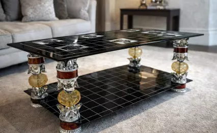 Холна маса Sisi